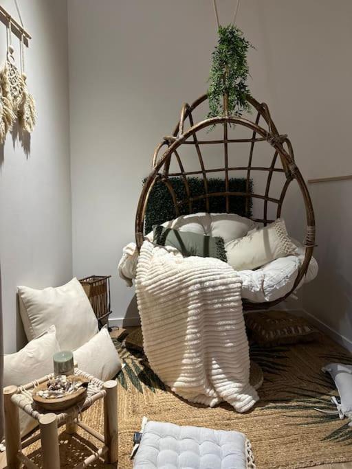 Mâcon Le Noumea, T2, Hyper-Centre, Square De La Paix 아파트 외부 사진